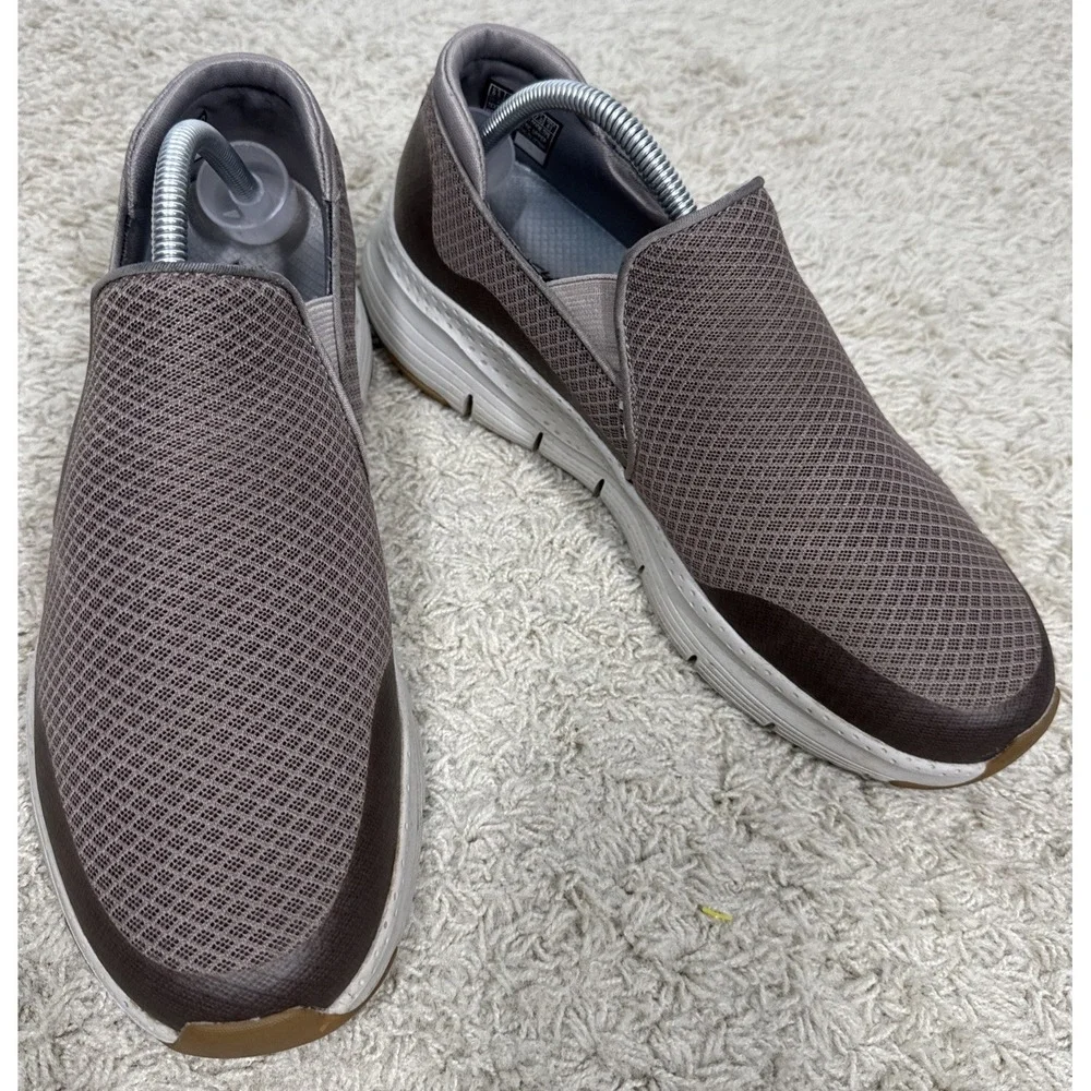 Skechers Mens Go Walk Arch Fit Slip On Comfort Sneakers Taupe Brown‎ Size 8.5M